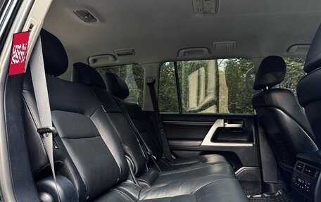 Toyota Land Cruiser 200, 2016 год, 5 699 990 рублей, 29 фотография