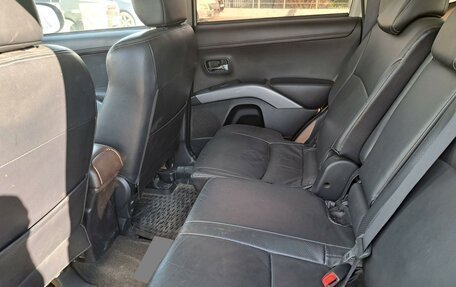 Mitsubishi Outlander III рестайлинг 3, 2010 год, 1 010 000 рублей, 6 фотография