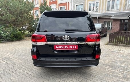 Toyota Land Cruiser 200, 2021 год, 4 фотография