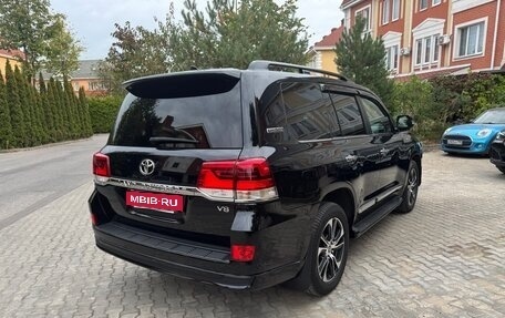 Toyota Land Cruiser 200, 2021 год, 6 фотография