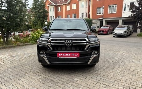 Toyota Land Cruiser 200, 2021 год, 9 фотография