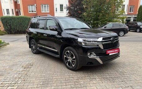 Toyota Land Cruiser 200, 2021 год, 8 фотография