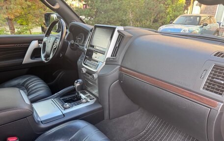 Toyota Land Cruiser 200, 2021 год, 20 фотография