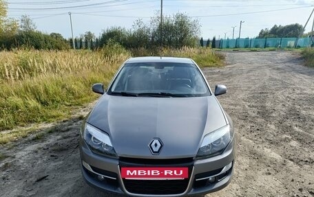 Renault Laguna III рестайлинг, 2010 год, 600 000 рублей, 2 фотография