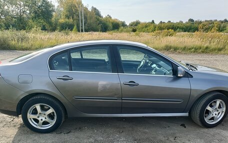 Renault Laguna III рестайлинг, 2010 год, 600 000 рублей, 4 фотография