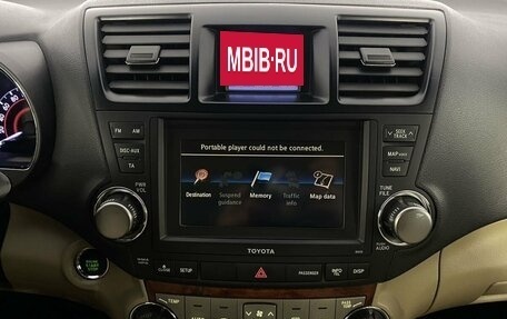 Toyota Highlander III, 2013 год, 1 899 000 рублей, 19 фотография