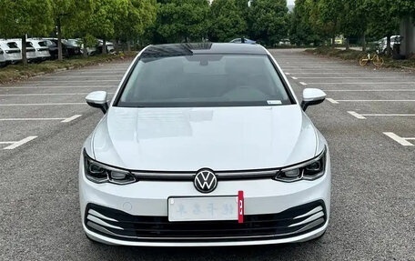Volkswagen Golf VIII, 2021 год, 1 830 000 рублей, 2 фотография