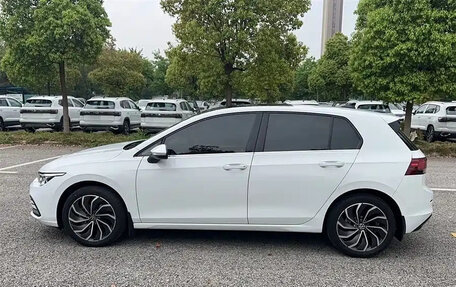 Volkswagen Golf VIII, 2021 год, 1 830 000 рублей, 6 фотография