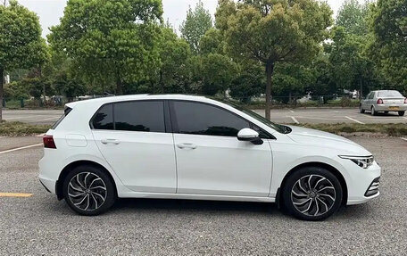 Volkswagen Golf VIII, 2021 год, 1 830 000 рублей, 5 фотография