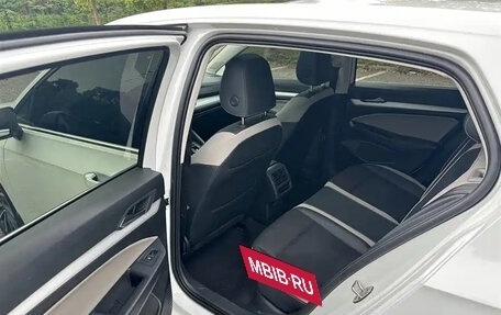 Volkswagen Golf VIII, 2021 год, 1 830 000 рублей, 12 фотография