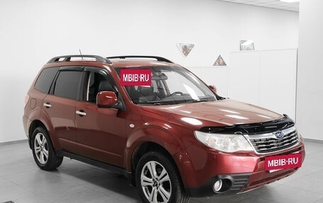 Subaru Forester, 2010 год, 1 070 000 рублей, 2 фотография