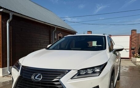 Lexus RX IV рестайлинг, 2017 год, 4 200 000 рублей, 2 фотография