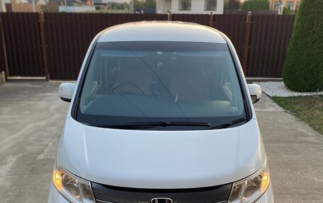 Honda Stepwgn IV, 2015 год, 1 850 000 рублей, 8 фотография