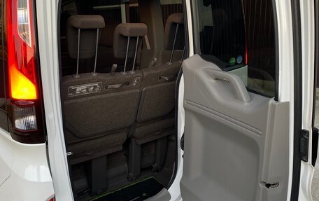 Honda Stepwgn IV, 2015 год, 1 850 000 рублей, 13 фотография