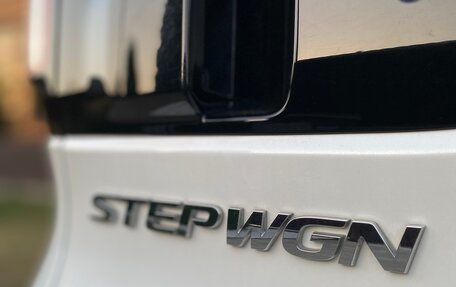 Honda Stepwgn IV, 2015 год, 1 850 000 рублей, 14 фотография