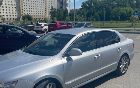 Skoda Superb III рестайлинг, 2009 год, 900 000 рублей, 2 фотография