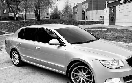 Skoda Superb III рестайлинг, 2009 год, 900 000 рублей, 7 фотография