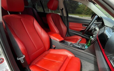 BMW 3 серия, 2011 год, 1 620 000 рублей, 16 фотография