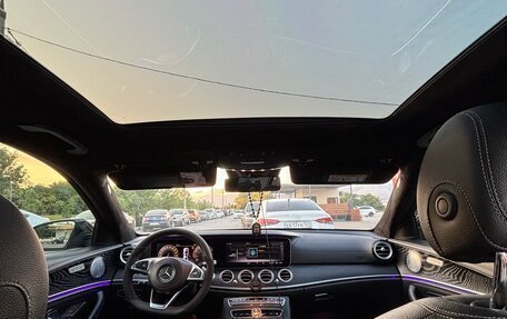 Mercedes-Benz E-Класс, 2017 год, 3 250 000 рублей, 15 фотография
