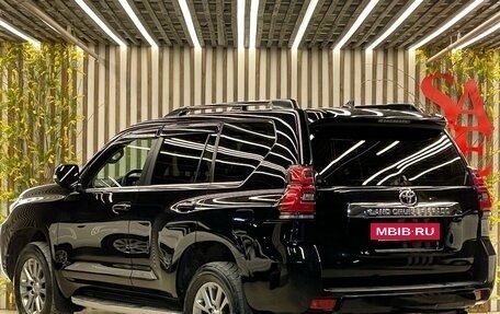 Toyota Land Cruiser Prado 150 рестайлинг 2, 2018 год, 4 680 000 рублей, 3 фотография