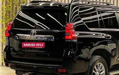 Toyota Land Cruiser Prado 150 рестайлинг 2, 2018 год, 4 680 000 рублей, 7 фотография