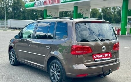 Volkswagen Touran III, 2012 год, 815 000 рублей, 4 фотография