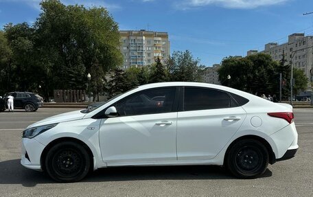 Hyundai Solaris II рестайлинг, 2018 год, 850 000 рублей, 5 фотография