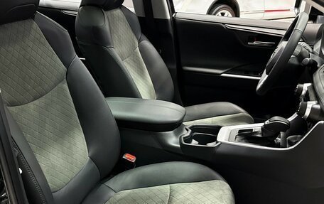 Toyota RAV4, 2025 год, 3 897 000 рублей, 18 фотография