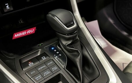 Toyota RAV4, 2025 год, 3 897 000 рублей, 30 фотография