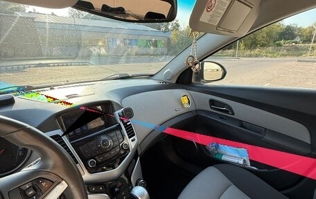 Chevrolet Cruze II, 2010 год, 980 000 рублей, 17 фотография