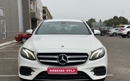 Mercedes-Benz E-Класс, 2019 год, 3 750 000 рублей, 1 фотография
