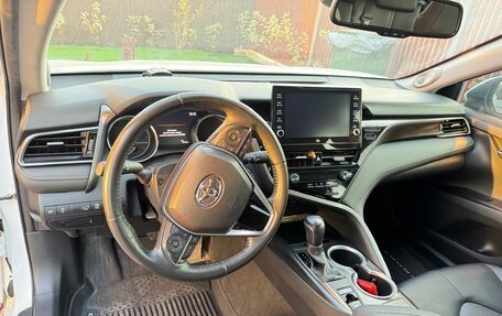 Toyota Camry, 2021 год, 3 400 000 рублей, 6 фотография