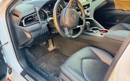 Toyota Camry, 2021 год, 3 400 000 рублей, 5 фотография