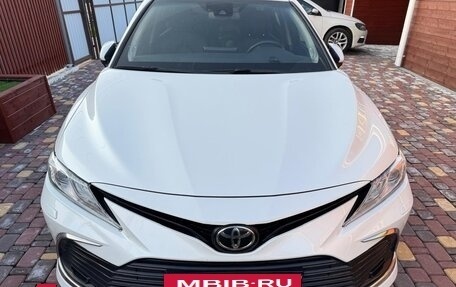 Toyota Camry, 2021 год, 3 400 000 рублей, 4 фотография