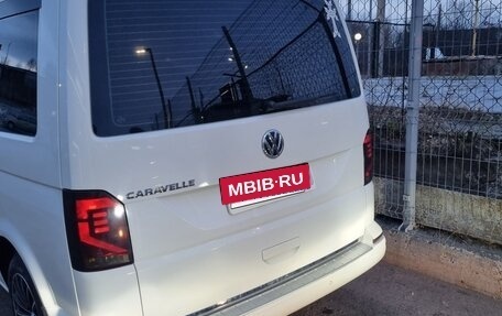 Volkswagen Caravelle T6 рестайлинг, 2020 год, 3 380 000 рублей, 3 фотография