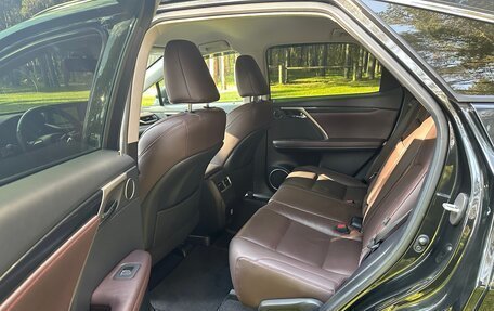 Lexus RX IV рестайлинг, 2021 год, 5 800 000 рублей, 8 фотография