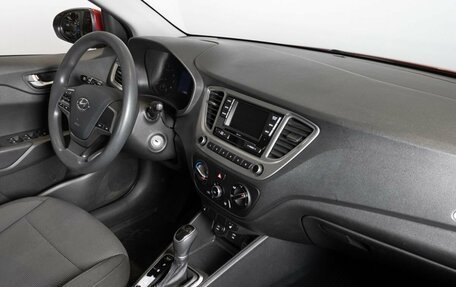 Hyundai Solaris II рестайлинг, 2021 год, 1 622 900 рублей, 4 фотография