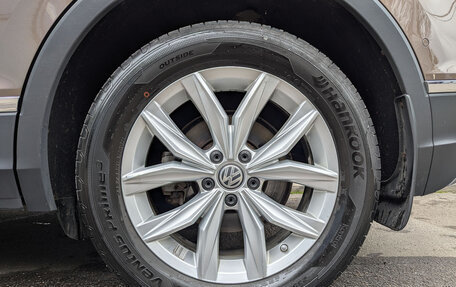 Volkswagen Tiguan II, 2019 год, 2 865 000 рублей, 12 фотография
