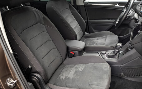 Volkswagen Tiguan II, 2019 год, 2 865 000 рублей, 24 фотография
