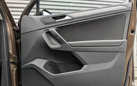 Volkswagen Tiguan II, 2019 год, 2 865 000 рублей, 25 фотография