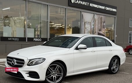 Mercedes-Benz E-Класс, 2019 год, 3 750 000 рублей, 3 фотография