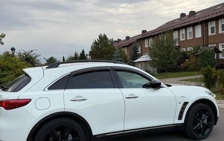 Infiniti QX70, 2014 год, 2 400 000 рублей, 3 фотография