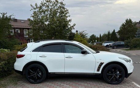 Infiniti QX70, 2014 год, 2 400 000 рублей, 7 фотография