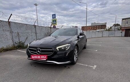 Mercedes-Benz E-Класс, 2021 год, 3 100 000 рублей, 3 фотография