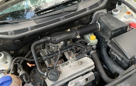 Skoda Fabia I, 2002 год, 315 000 рублей, 6 фотография