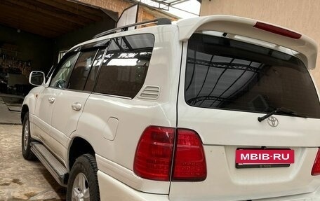 Toyota Land Cruiser 100 рестайлинг 2, 2000 год, 1 300 000 рублей, 2 фотография
