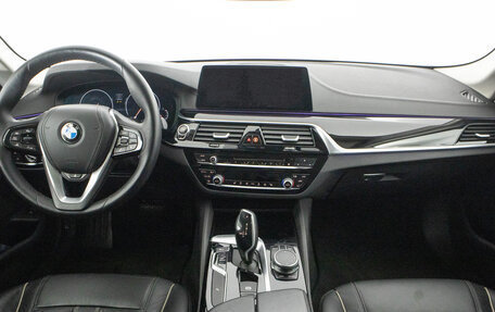 BMW 5 серия, 2019 год, 3 279 000 рублей, 18 фотография