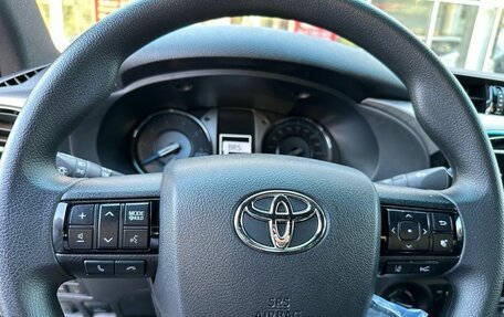 Toyota Hilux VIII, 2025 год, 7 850 000 рублей, 12 фотография