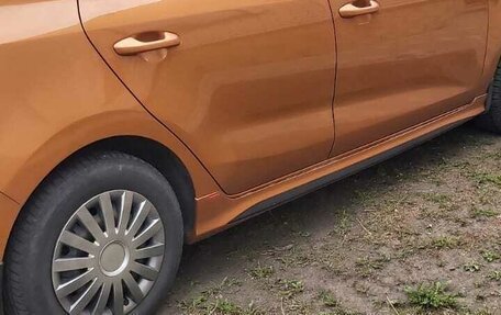 KIA Rio III рестайлинг, 2017 год, 899 999 рублей, 6 фотография