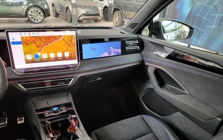 Volkswagen Tiguan, 2025 год, 4 898 000 рублей, 11 фотография